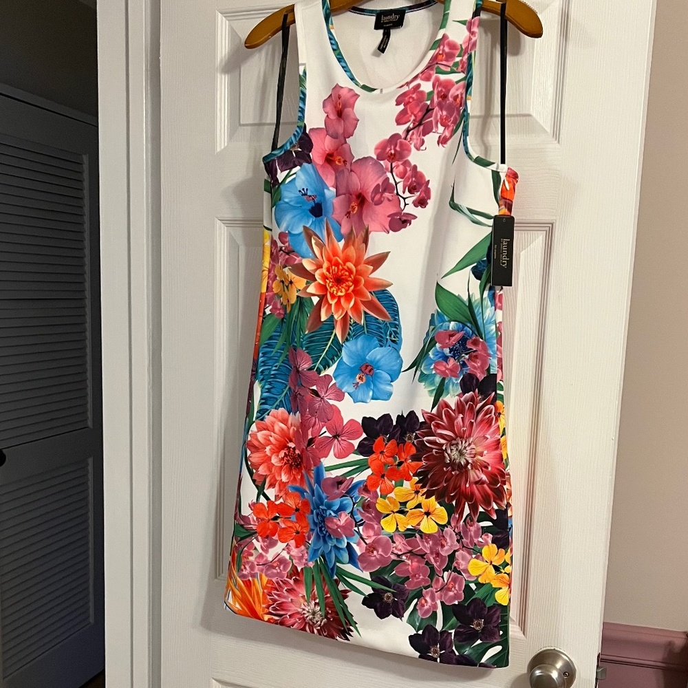 REDUCE! Laundry by Shelli Segal Dress